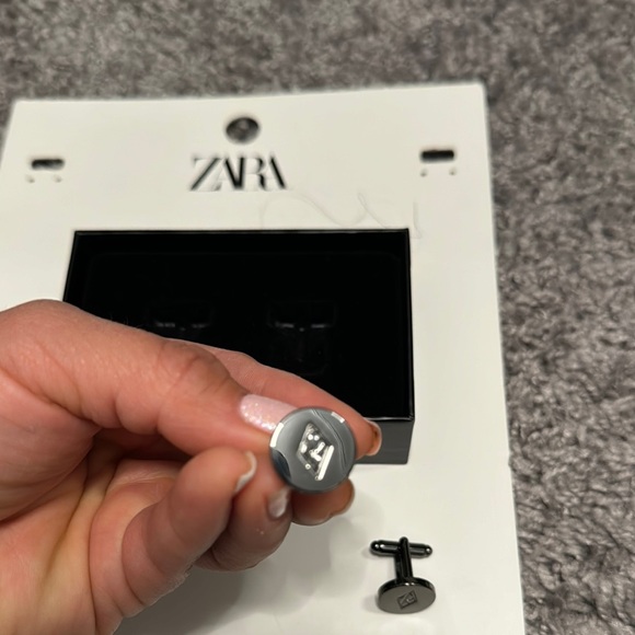 Ralph Lauren Black Circular Cuff Links - Picture 3 of 4